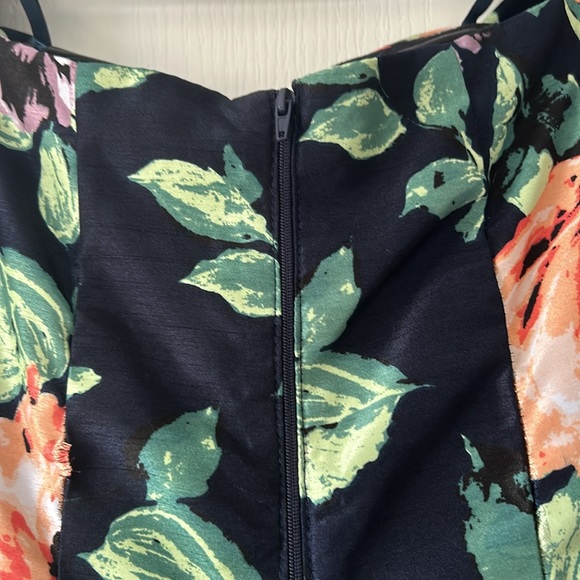 Floral Dress - Picture 3 of 5